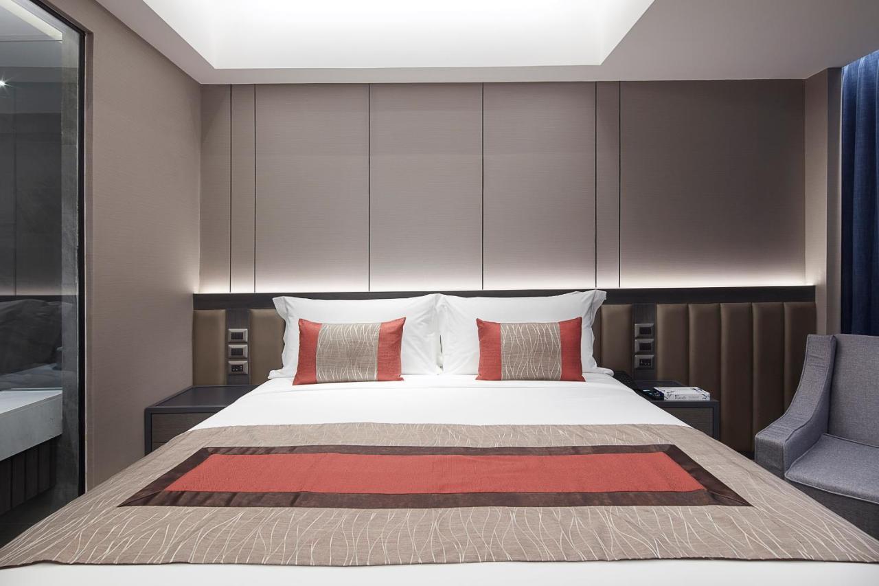 Grace At Five By Grace Hotel กรุงเทพมหานคร ภายนอก รูปภาพ